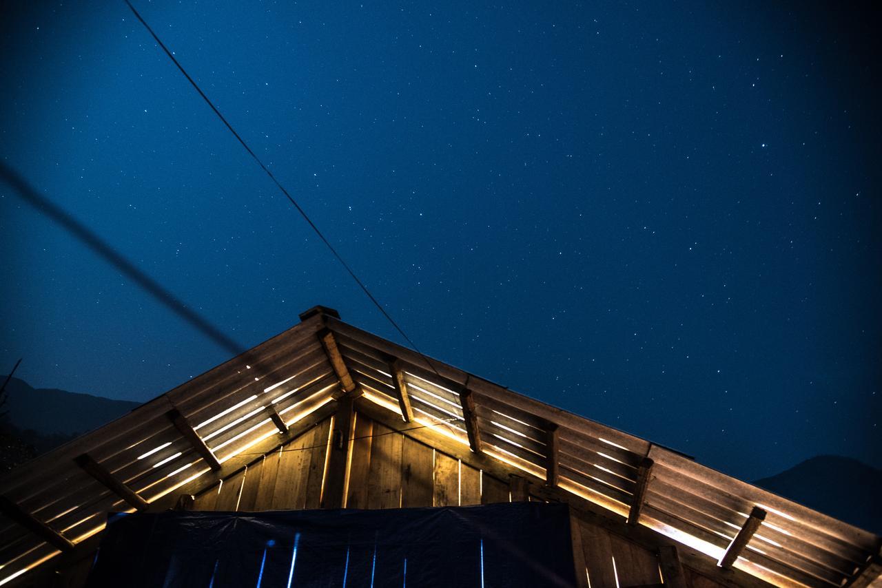 Hmong Sister House And Trekking Apartment ซาปา ภายนอก รูปภาพ